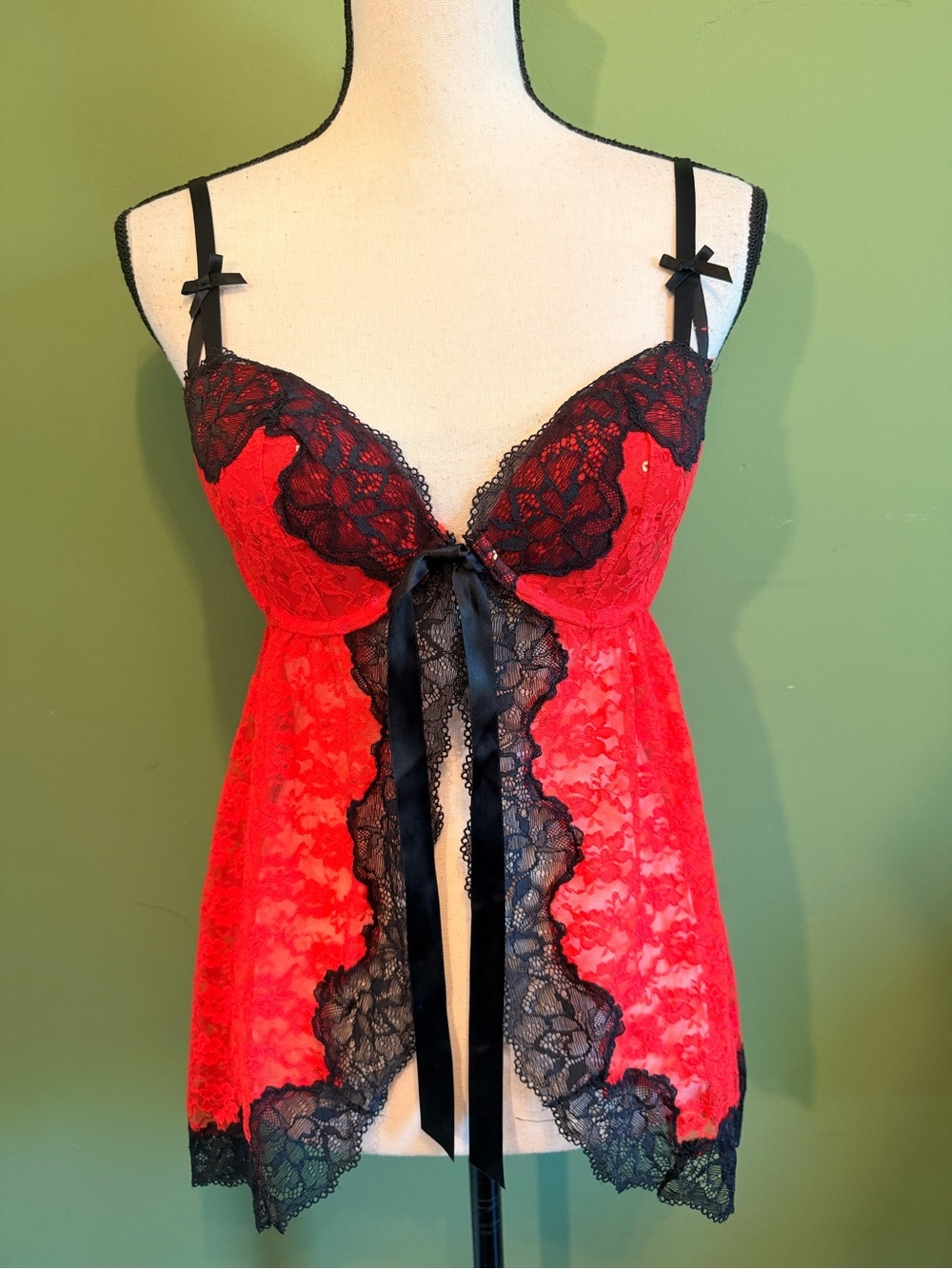 La SENZA Red and Black Lace Babydoll Chemise with Ribbon M